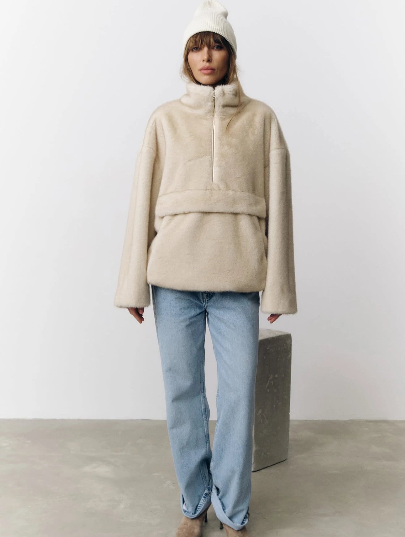 Designer Faux Fur Coat, New Winter Style, Warm Pullover Zipper Top Simple Stylish And Elegant