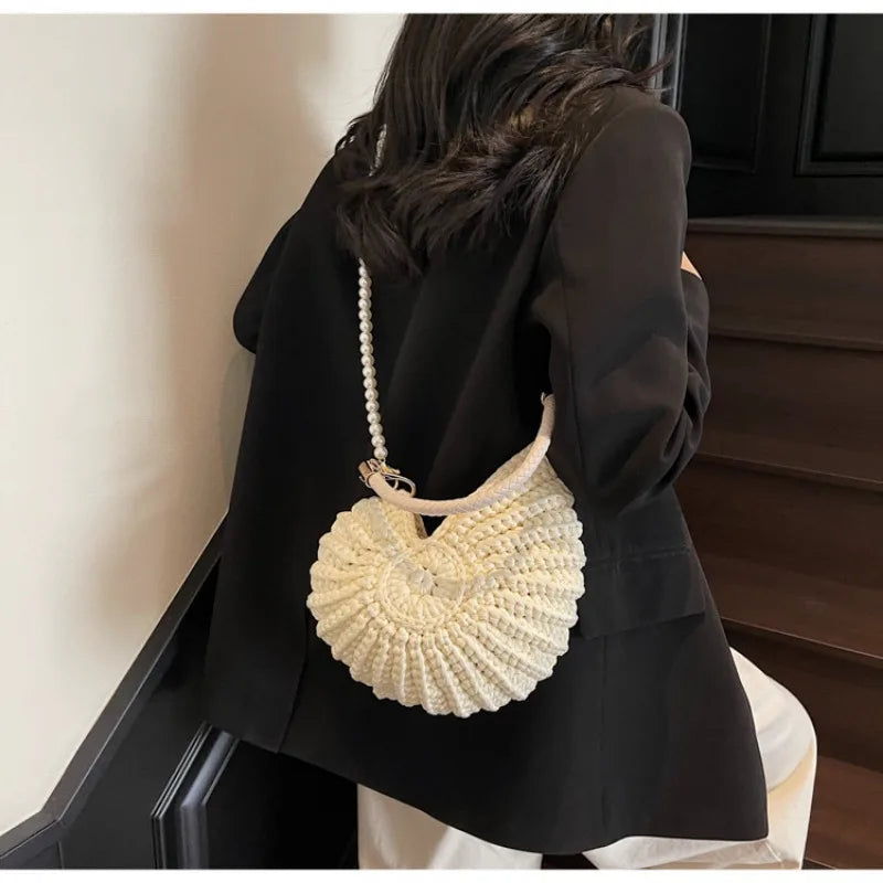 Creative Conch Shaped Crochet Women Shoulde Bags Funny Cute Pearls Chains Handmade Weave Crossbody Bag Novelty Small Handbags